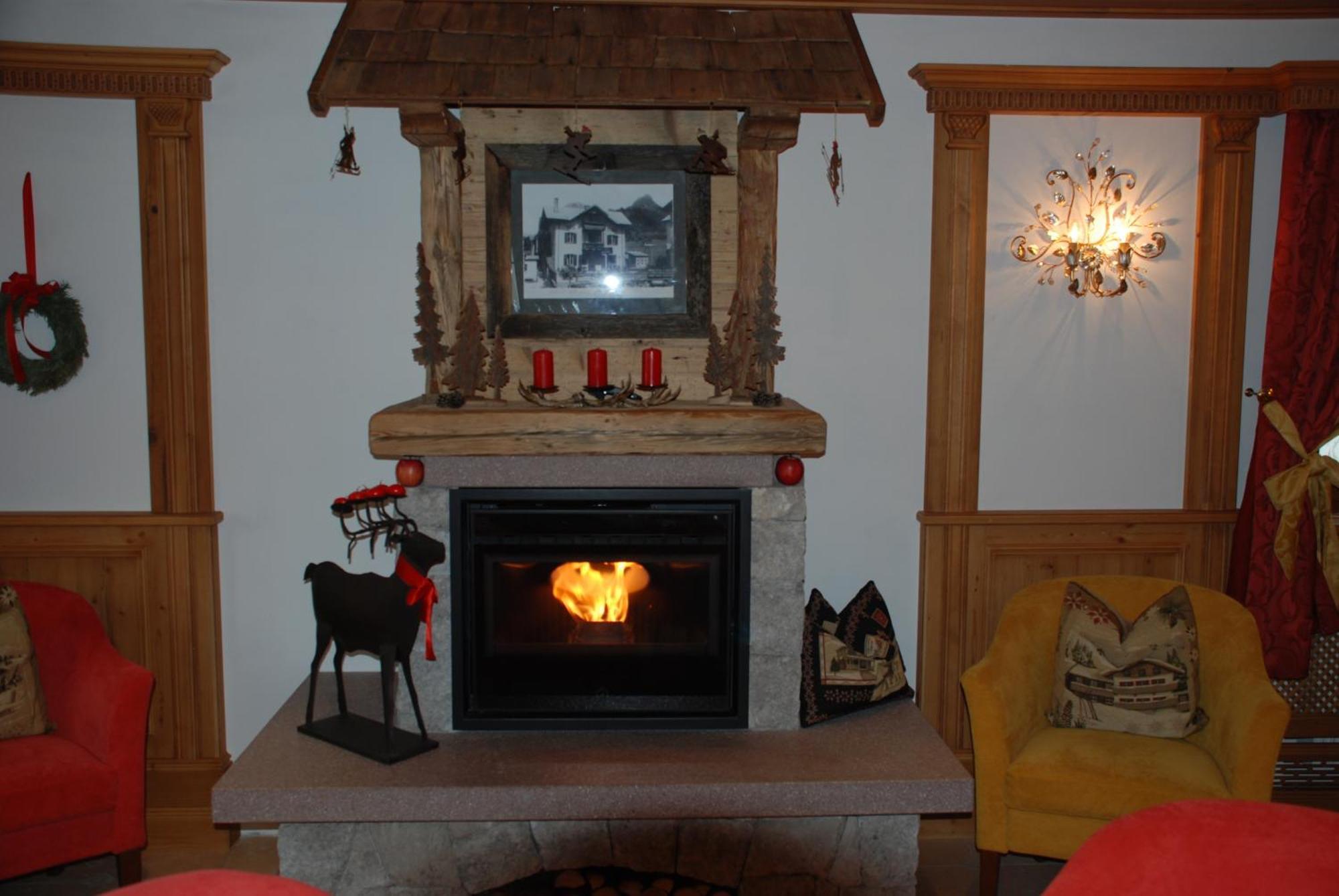 Hotel Flora Selva di Val Gardena Luaran gambar